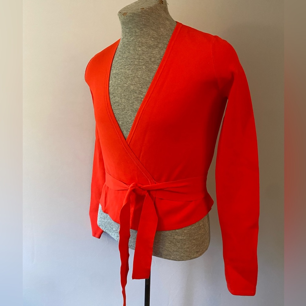 Diane Von Furstenberg poppy orange Wrap around knitwear top. Minty! W Small.